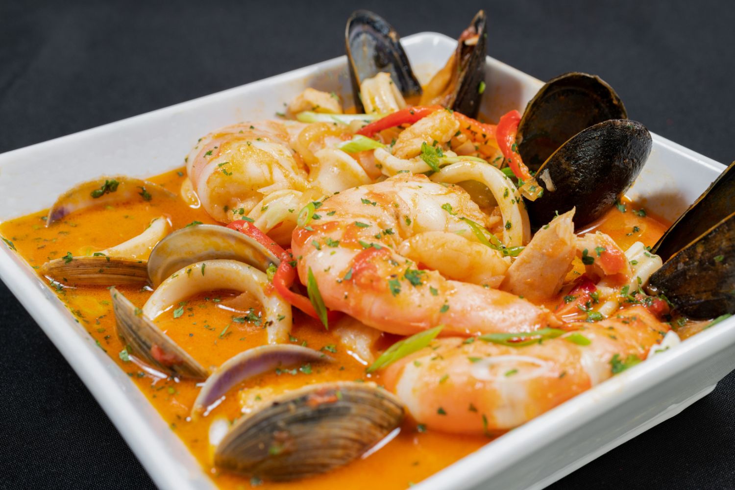 Mixseafood in creamy sauce